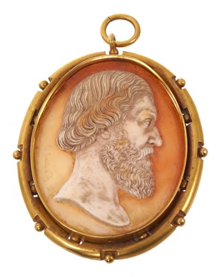 Lot 517 - Tommaso Saulini (1793-1864) - 19th century Italian carved shell cameo, depicting a classical male in profile, signed
