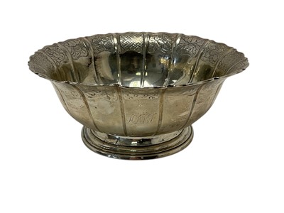 Lot 254 - Late18th/early 19th century white metal fruit bowl, apparently unmarked