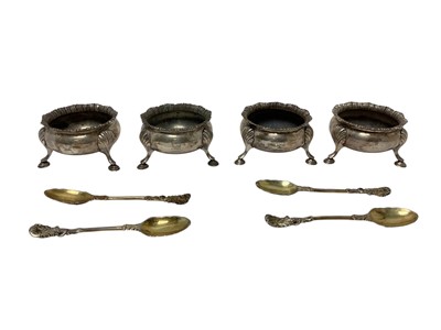 Lot 258 - Set of four Georgian style silver cauldron salts