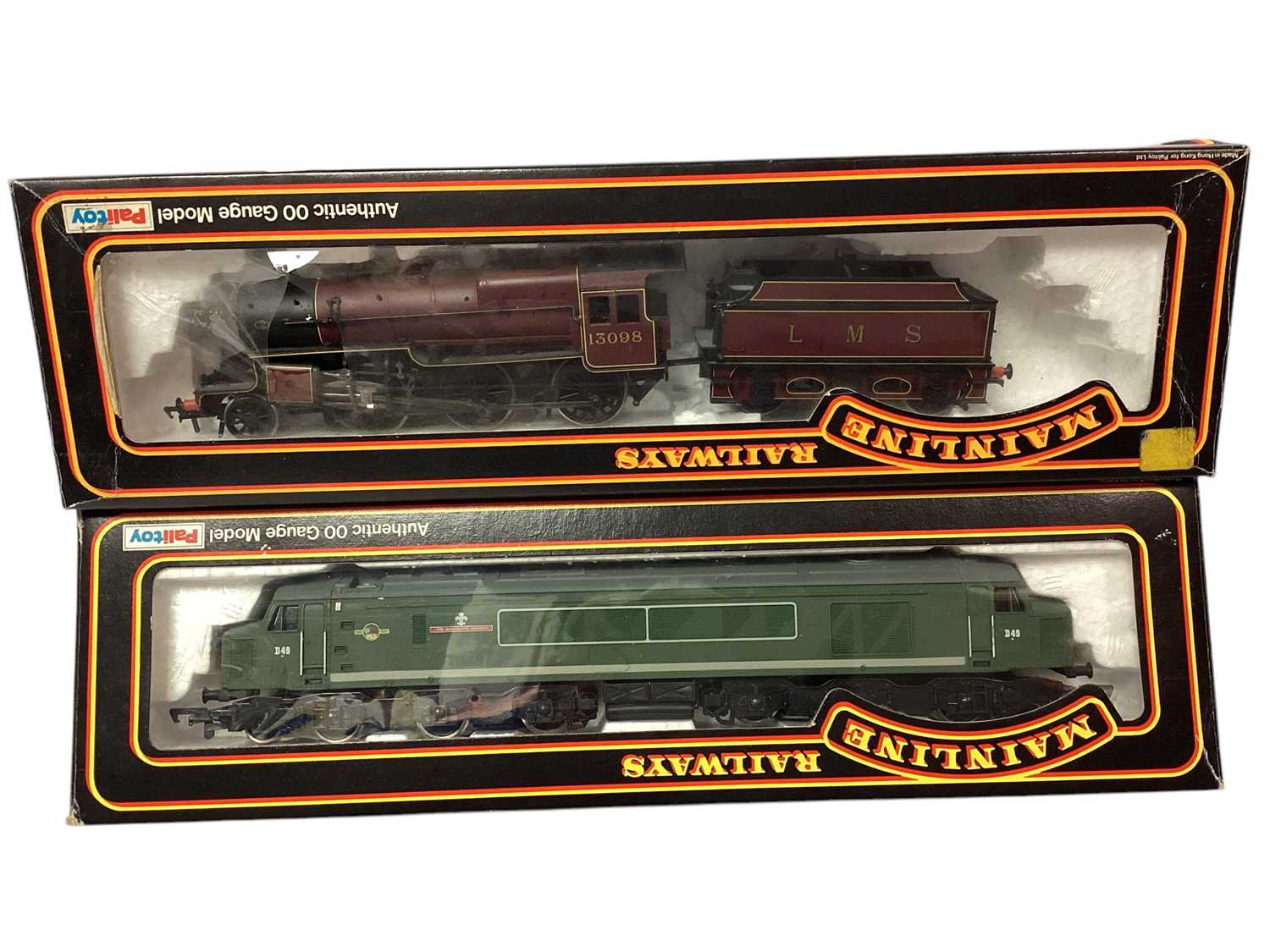 Lot 1823 - Mainline OO Gauge BR Blue & BR Green Class 45 Diesels "The Manchester Regiment" 45039 & D49, 2-6-0 LMS Tender Locomotive 13098, Lima Class 40 Diesel D5384 & Class 40 Diesel 40052, al...