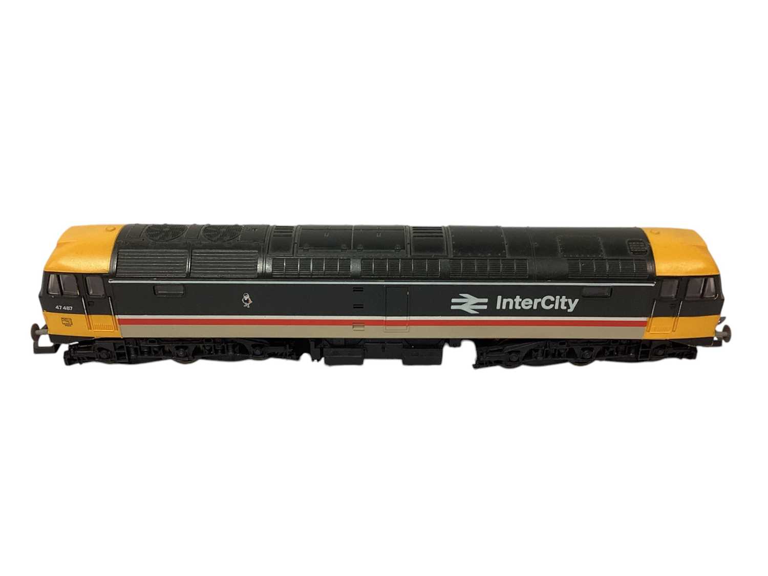 Lot 1825 - Lima OO Gauge Intercity Class 47 Diesel 47487 with restaurant car & 5 coaches (7)