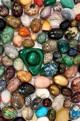 Lot 1013 - Large collection of specimen eggs