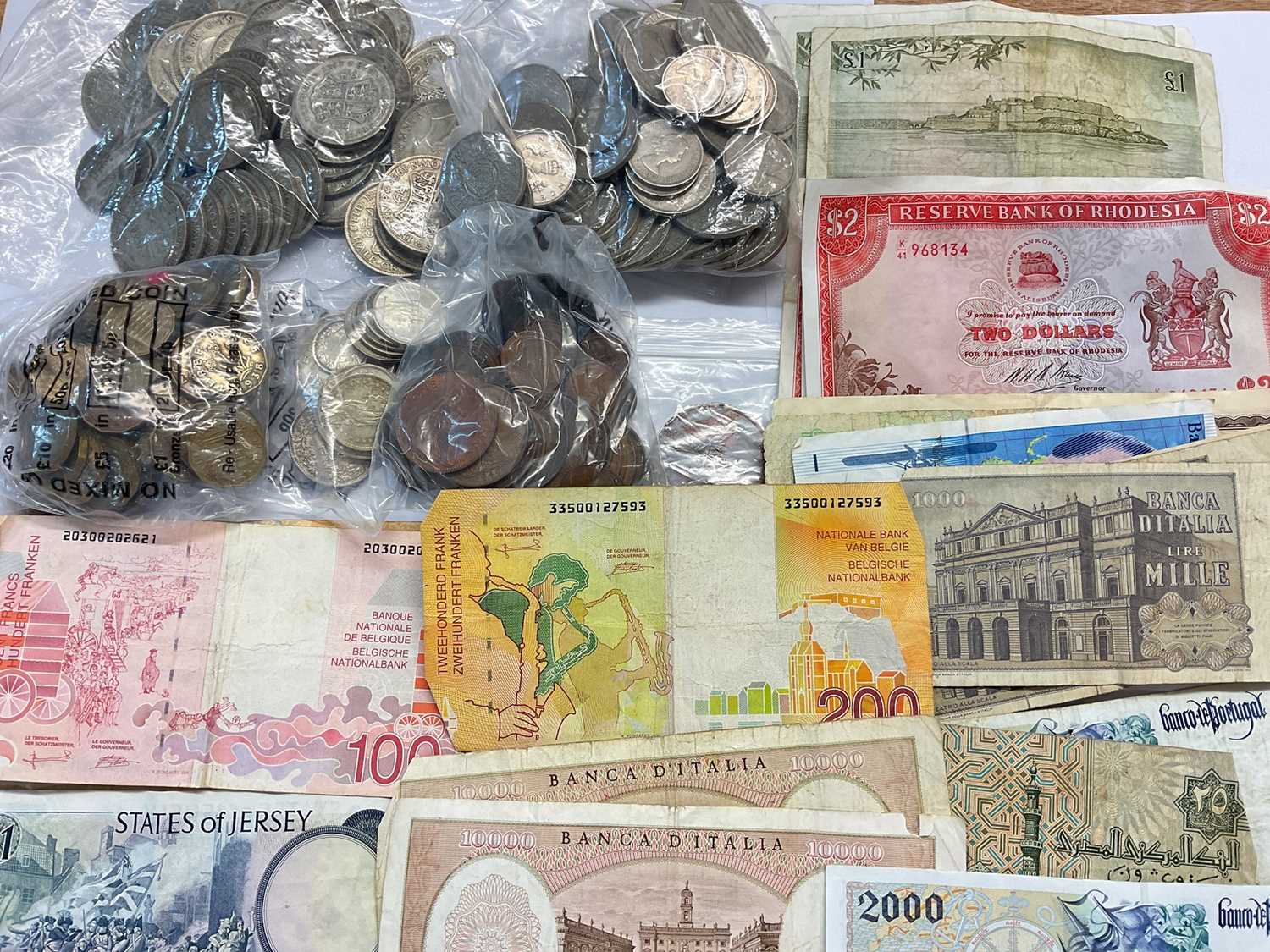 Lot 414 - World - Mixed coins banknotes & medallions