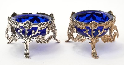 Lot 371 - Pair of William IV silver salts
