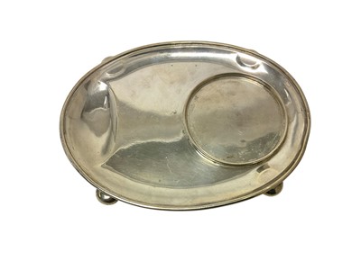 Lot 314 - George IV silver oval dish by Paul Storr