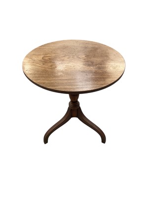 Lot 1700 - George III tripod table of circular form