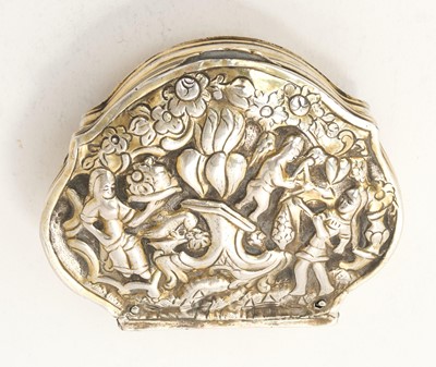 Lot 446 - Late18th/early 19th century Ottoman silver gilt snuff box with parcel gilding