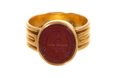 Lot 596 - Victorian 18ct gold and intaglio carved carnelian signet ring