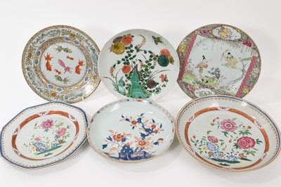 Lot 129 - A Chinese Kangxi period famille verte dish, and five 18th century Chinese porcelain dishes, including famille rose and Imari (6)