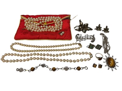 Lot 85 - Group of silver and tiger's eye jewellery, other silver/white metal jewellery, three cultured pearl necklaces and two pairs of pearl earrings