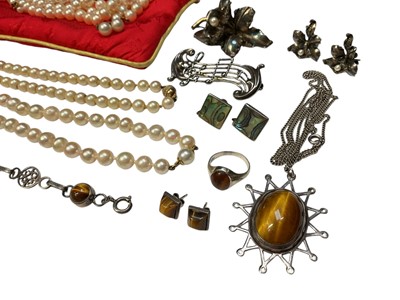 Lot 85 - Group of silver and tiger's eye jewellery, other silver/white metal jewellery, three cultured pearl necklaces and two pairs of pearl earrings