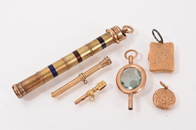 Lot 540 - Unusual Victorian Thornhill Patent triple-colour propelling pencil with compass, a 19th century yellow metal vinaigrette, one other pencil, two antique gilt metal watch keys and a locket (6)