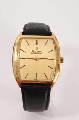Lot 756 - Bulova Accutron 18ct gold cased quartz wristwtach on leather strap