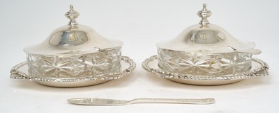 Lot 458 - Pair contemporary silver butter dishes of circular form, with shell and gadrooned borders
