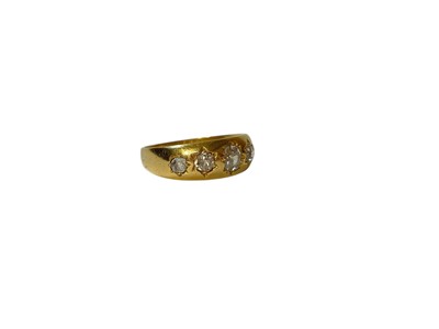 Lot 14 - Victorian 18ct gold diamond five stone ring