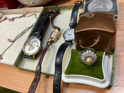 Lot 22 - Group of costume jewellery, wristwatches and a First World War medal