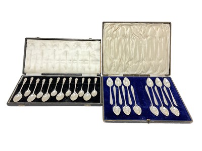 Lot 462 - Cased set of six teaspoons and six matching coffee spoons (Birmingham 1961) etc.