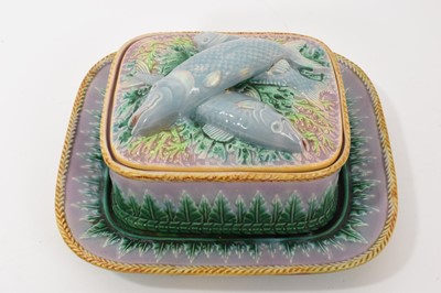 Lot 204 - George Jones sardine dish