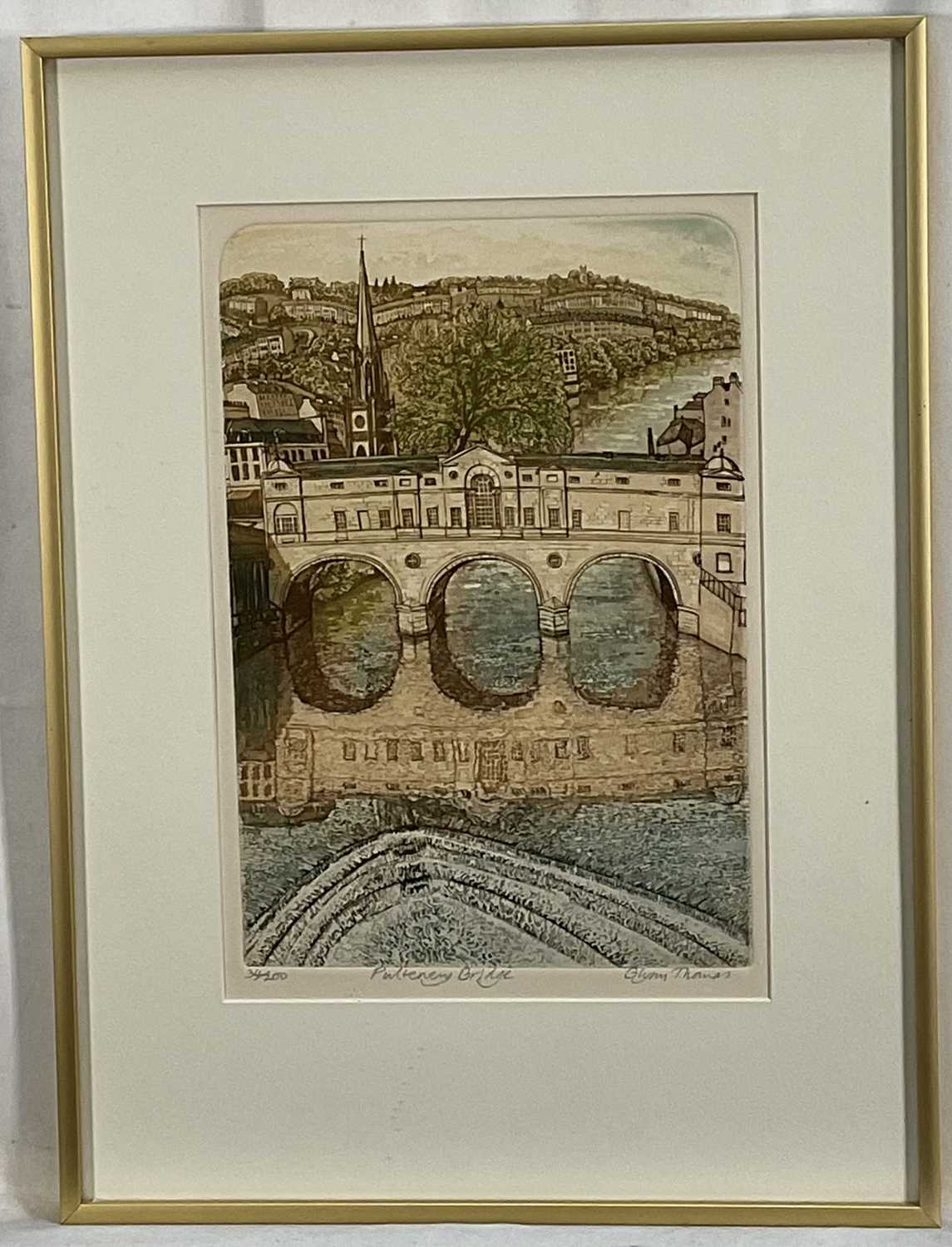 Lot 120 - Glynn Thomas (b.1946) limited edition etching - Pulteney Bridge, Bath, signed titled and numbered 34/200, 29cm x 20cm, in glazed frame