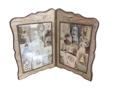 Lot 1409 - Group of Victorian/Edwardian portrait photographs in a fabric covered folding frame