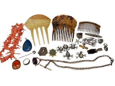 Lot 125 - Group of antique and vintage jewellery and bijouterie