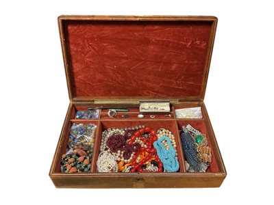Lot 146 - Leather jewellery box containing vintage bead necklaces, miser's purse, costume jewellery and bijouterie
