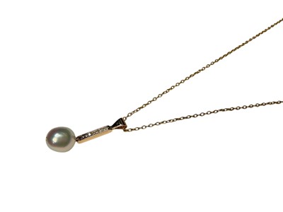Lot 130 - Gold diamond set bar pendant with a single cultured pearl suspended below, 30mm drop, on a gold plated chain
