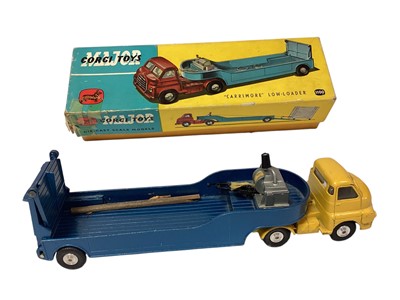Lot 1800 - Corgi Major diecast Ford Tilt Cab "H" Series with detachable trailer, No.1137 & Carrimore Low-Loader, No.1100 (x2), all in poor boxes and Simon Snorkel Fire Engine, boxed No.1127 (4)