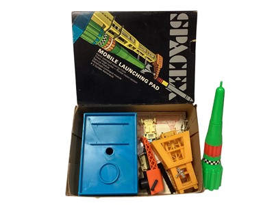 Lot 1808 - Triang vintage Space X plastic model Moon Base HQ No.1174/18 & Mobile Launching Pad No.1174/16, boxed (2)