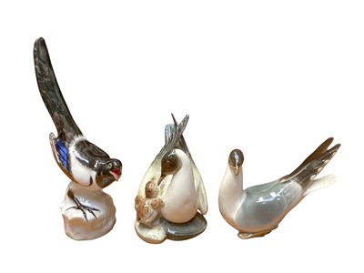 Lot 1184 - Three Russian Lomonosov LFZ models of birds including a Magpie