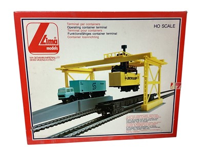 Lot 1858 - Lima HO Gauge Car Terminal Set including Shunter & Rolling Stock, Container Terminal Set & Layout Set, all boxed (3)