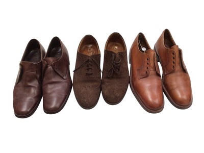 Lot 2108 - Men's good quality pre-owned shoes, three pairs of Cheaney brown suede Grosvenor size 9, dark tan Lydd size 9 1/2 and tan leather size 9. Also Church's black lace ups size given as 90, Loake tan...