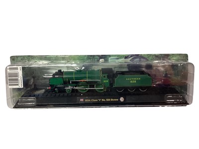 Lot 1861 - Railway OO Gauge model locomotives including 2-6-0 Gresley K3 Class (1920), 2-4-0 V Class (1934), 2-6-0 5MT Class (1947) and 4-4-0 City of Truro (4)