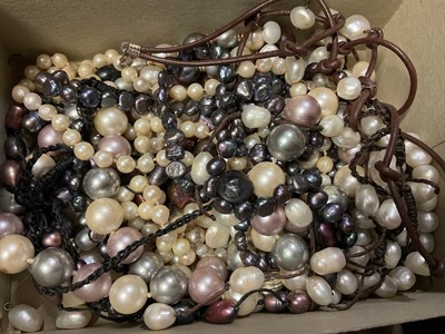 Lot 51 - Group of cultured pearl necklaces, various colours, one broken necklace with 9ct gold clasp, cultured pearl earrings etc