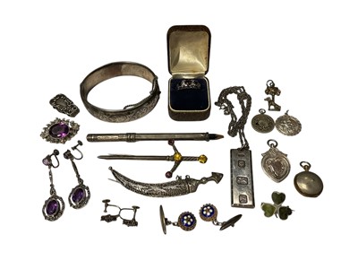 Lot 66 - Group of silver and white metal jewellery
