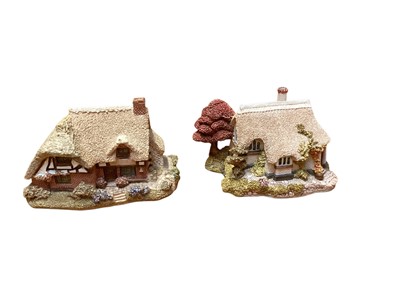 Lot 1197 - Fourteen Lilliput Lane models including Tea Caddy Cottage Gift Pack, Butterwick, Inglewood, Foxglove Fields, Hampton Manor etc