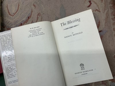 Lot 1691 - Various collectible books