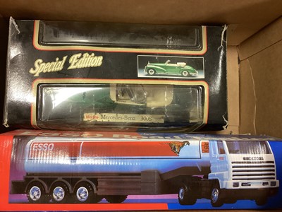 Lot 1882 - Selection of loose Dinky & Corgi diecast vehicles (1 box)