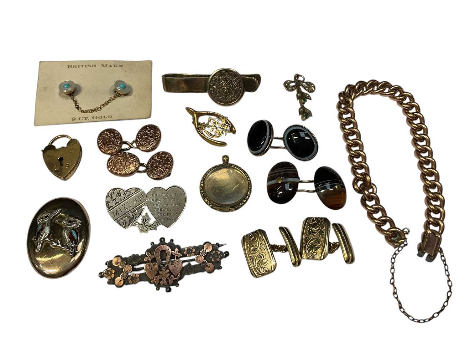Lot 100 - Group of antique and later jewellery including Victorian silver brooches, gold plated cufflinks, two agate cufflinks, gold plated curb link chain, gilt metal glazed locket, tie clip etc