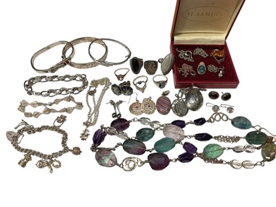 Lot 103 - Group of silver and white metal jewellery