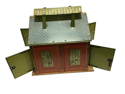 Lot 1874 - Hornby O Gauge No.1 Engine Shed & No.2 Tunnel (2)