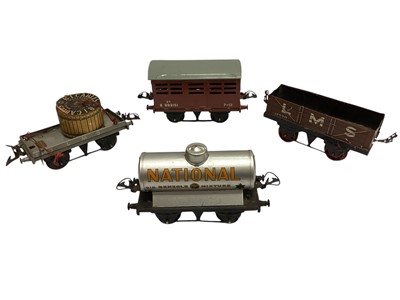 Lot 1875 - Hornby O Gauge loose & boxed rolling stock (qty)