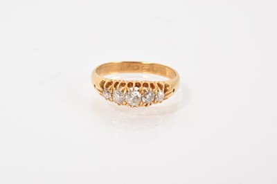 Lot 490 - Victorian diamond five stone ring in 18ct gold setting