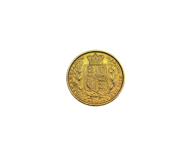 Lot 475 - G.B. - Gold Sovereign Victoria YH 1862 shield back VF (1 coin)