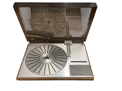 Lot 2221 - Rare Bang & Olufsen Beogram 4004 turntable in teak case