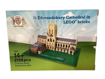 Lot 1863 - Bright Bricks St Edmundsbury Cathedral collectors Model, 2128 pcs, boxed No.0072 (1)