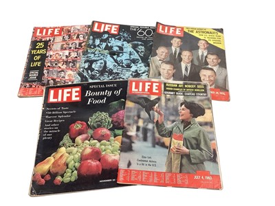 Lot 1500 - Life Magazines (5) includes references to The Beatles, Marilyn Monroe & The Astronauts