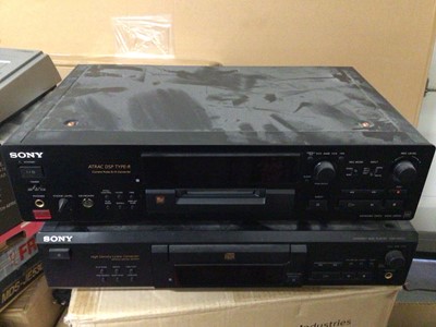 Lot 2259 - Sony MDS-JB930 Mini Disc deck & Sony CDP-XE530 Compact Disc Player (2)