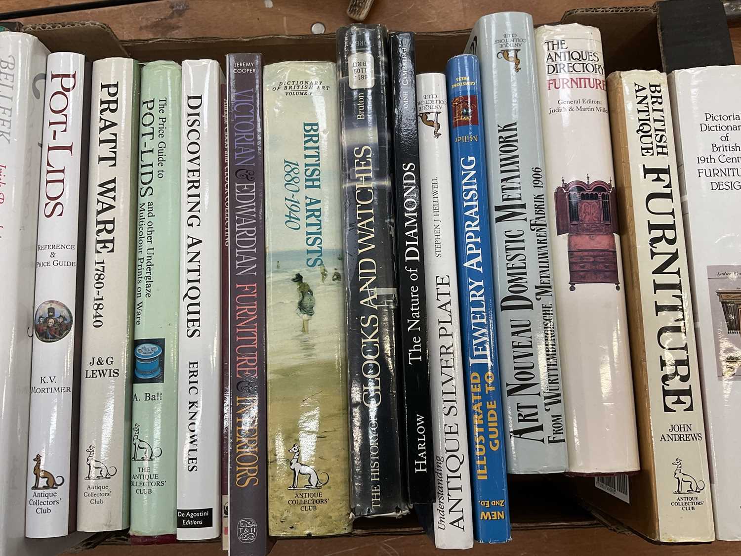 Lot 1616 - Box of Antique Collectors Club reference books