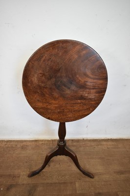 Lot 1427 - Georgian mahogany tilt top tripod wine table
